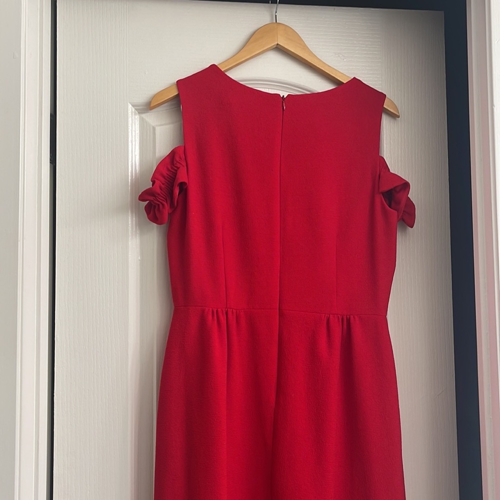 Red Dress - Picture 7 of 9